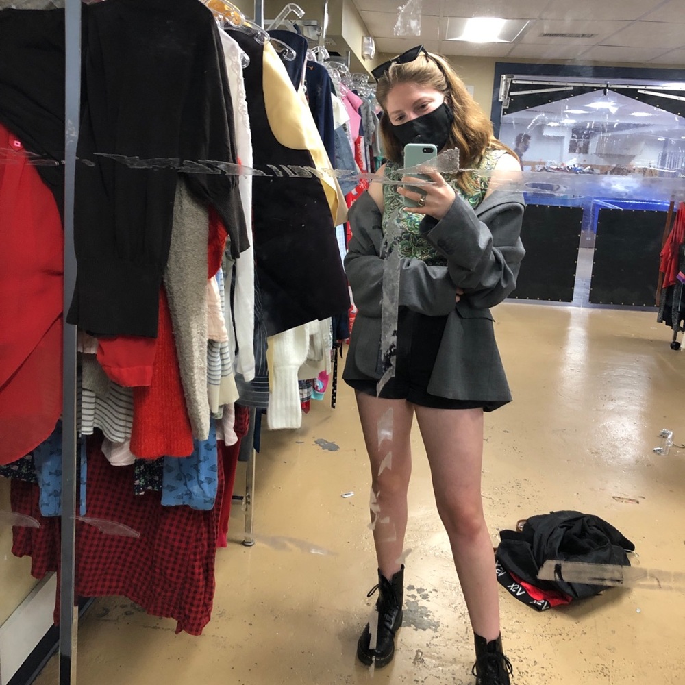 Meet your Posher, Emily